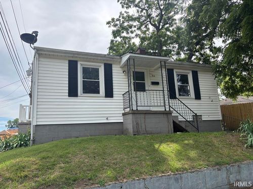 914 Bayou St, Vincennes, IN, 47591-2730 | Card Image