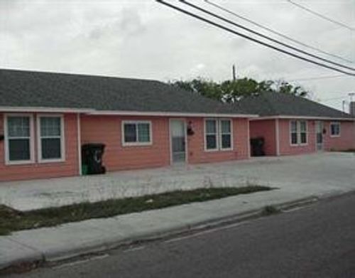 apt-c-3001 Lewis St, Corpus Christi, TX, 78404-3713 | Card Image