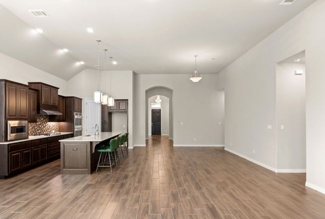 433 Stoney Point Rd, House other with 4 bedrooms, 3 bathrooms and null parking in Austin TX | Image 4
