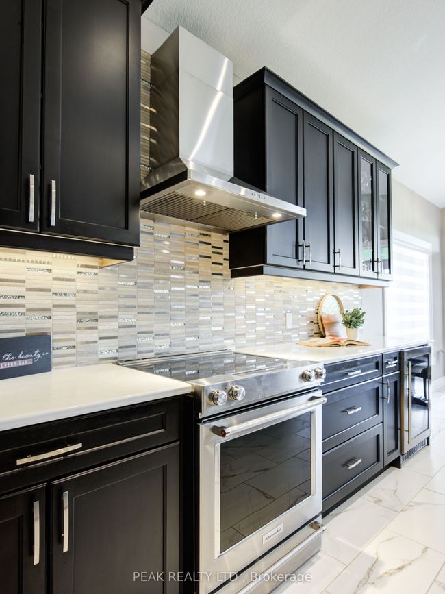 8 Loganville Lane, Condo with 3 bedrooms, 3 bathrooms and 2 parking in New Hamburg ON | Image 16