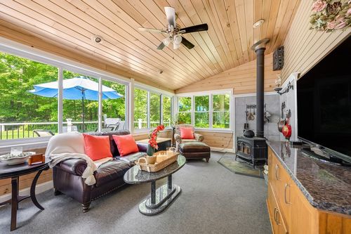 2470 West St, Wrentham, MA, 02093-1866 | Card Image