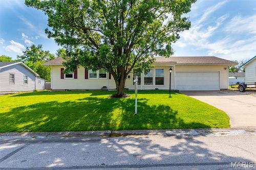 915 Concordia St, Mexico, MO, 65265-1119 | Card Image