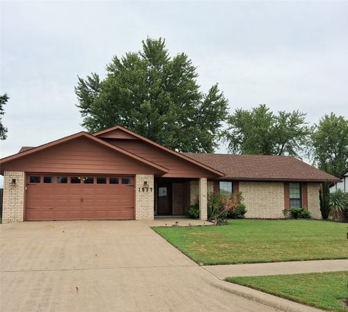 1517 Merlin Cir, Pryor, OK, 74361-8226 | Card Image