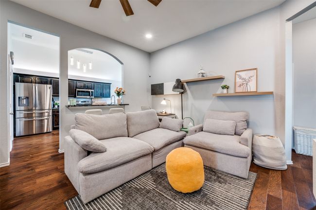 2117 Sunny Side Dr, House other with 4 bedrooms, 2 bathrooms and null parking in Little Elm TX | Image 4