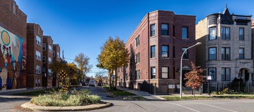 2-2606 Le Moyne St, Chicago, IL, 60622-2354 | Card Image
