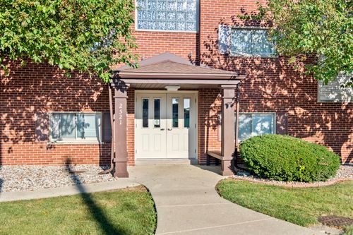 apt-2i-2521 Thatcher Ave, River Grove, IL, 60171-1769 | Card Image