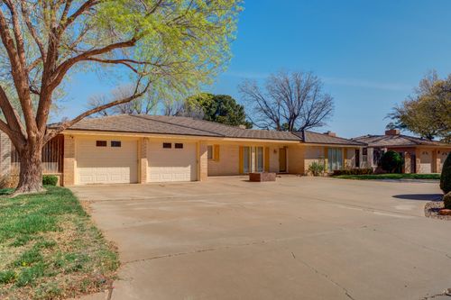 1601 E Crystal Pl, Brownfield, TX, 79316-6745 | Card Image