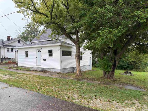118 S Clay St, Oakland City, IN, 47660-1406 | Card Image
