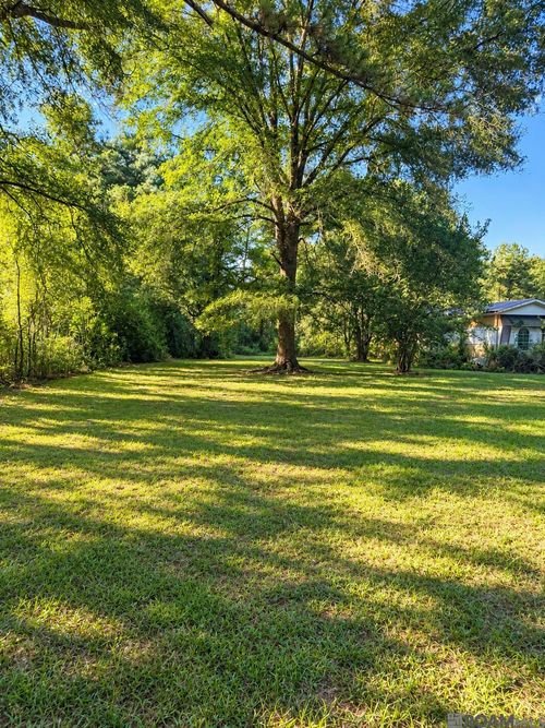 10479 Sligo Rd, Saint Francisville, LA, 70775-5815 | Card Image