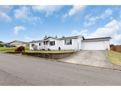 150 Adams Loop, Roseburg, OR, 97471-9811 | Card Image