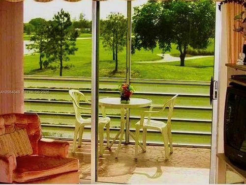 202-2431 Sw 82nd Ave, Davie, FL, 33324-7718 | Card Image