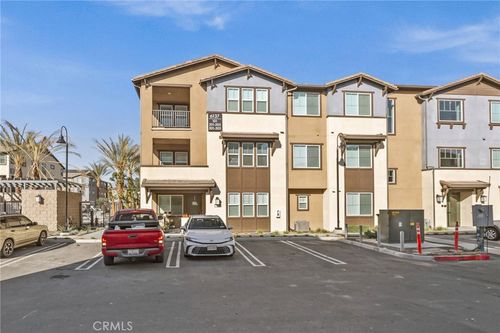 201-6137 Valentina Way, Eastvale, CA, 92880 | Card Image