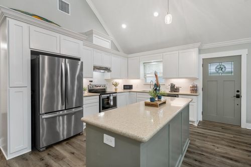 1345 Indian Hill Blvd, Livingston, TX, 77351-1163 | Card Image