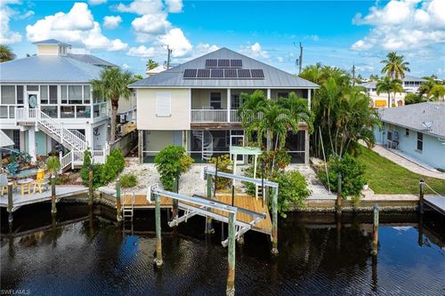 2761 Geary St, MATLACHA, FL, 33993-9724 | Card Image