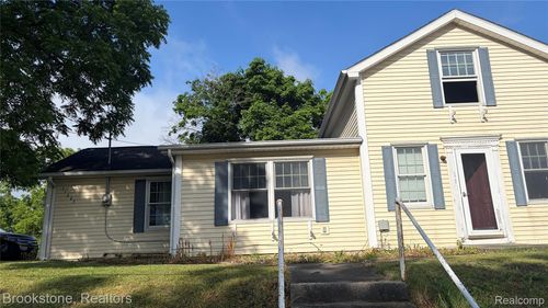 11605 Liberty St, Clio, MI, 48420-1405 | Card Image