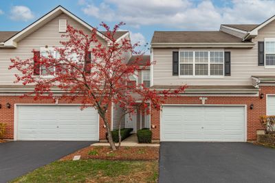 1273 W Black Wolf Road, Townhouse with 2 bedrooms, 2 bathrooms and 2 parking in Round Lake IL | Image 1