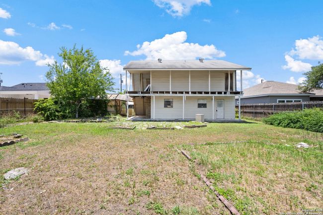 771 Mockingbird Cv, House other with 3 bedrooms, 2 bathrooms and null parking in Spring Branch TX | Image 11