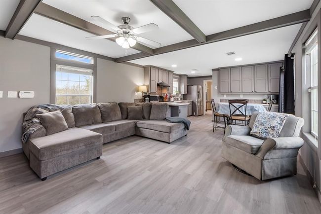319 Berry Creek Dr, House other with 3 bedrooms, 2 bathrooms and null parking in Caldwell TX | Image 4