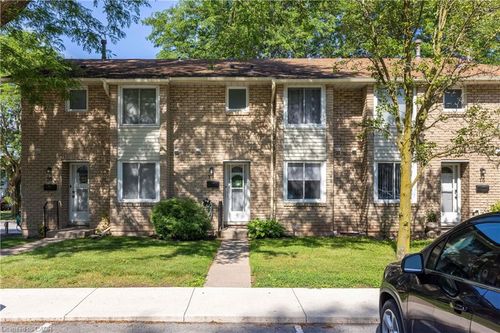 77-6767 Thorold Stone Rd, Niagara Falls, ON, L2J3W9 | Card Image