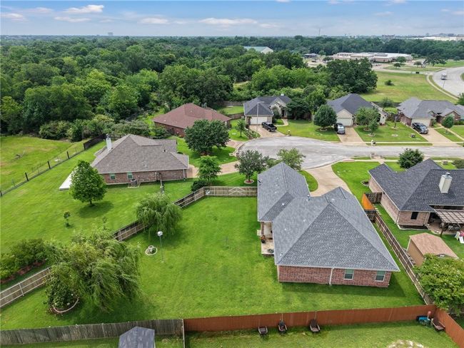 Aerial perspective of suburban area | Image 5
