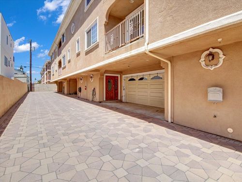 2-1617 W 208th Street Street, Torrance, CA, 90501 | Card Image