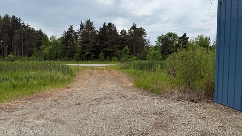 10696 Dunnigan Rd, Emmett, MI, 48022-4523 | Card Image