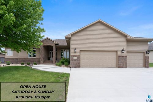 5604 S Josh Wyatt Dr Drive, Sioux Falls, SD, 57108 | Card Image