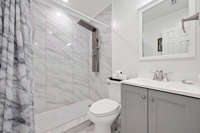 422 49 Th St, House other with 2 bedrooms, 1 bathrooms and null parking in West Palm Beach FL | Image 15