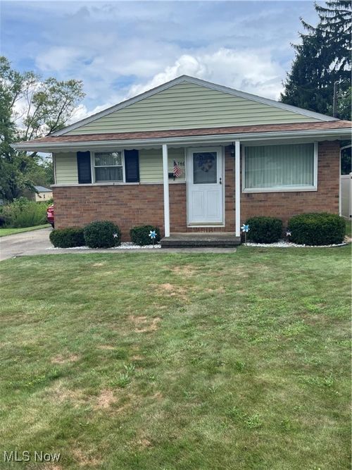 746 Whipple Ave, Campbell, OH, 44405-1540 | Card Image