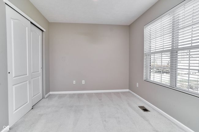 13499 Molique Blvd, Townhouse with 2 bedrooms, 3 bathrooms and null parking in Fishers IN | Image 42
