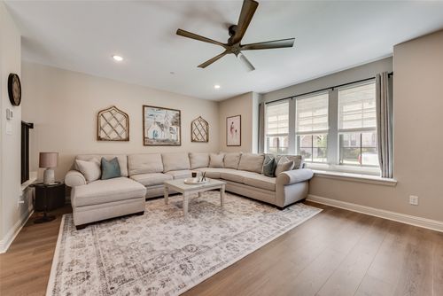 424 Parkside Dr, Argyle, TX, 76226-4181 | Card Image