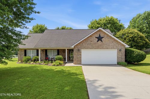 241 Edinburgh Dr, Lenoir City, TN, 37771-8271 | Card Image