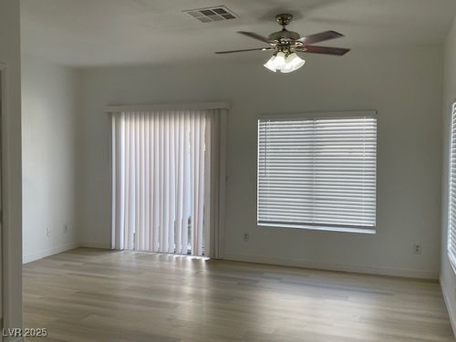 unit-102-5992 Trickling Descent St, Henderson, NV, 89011-2122 | Card Image