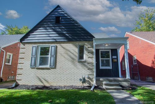 10645 Wayburn St, Detroit, MI, 48224-2492 | Card Image