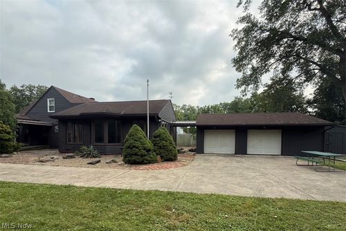 36349 S Riverview Dr, Eastlake, OH, 44095-1849 | Card Image