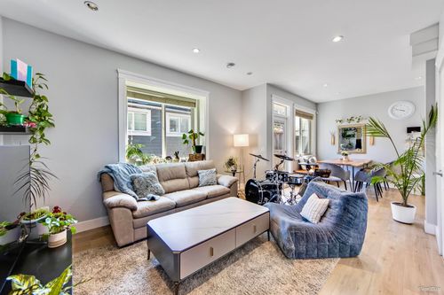 5078 Norfolk St, Burnaby, BC, V5G1G1 | Card Image