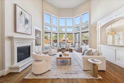 1510 Latexo Dr, Houston, TX, 77018-1829 | Card Image