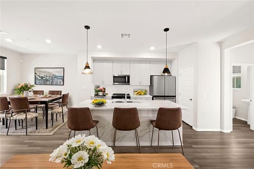 40497 Melrose Dr, Temecula, CA, 92591-6060 | Card Image
