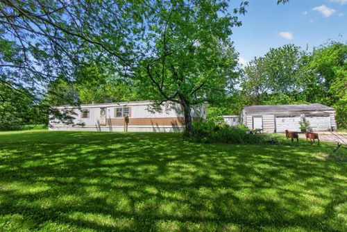 7868 Dixon Rd, Jackson, MI, 49201-9326 | Card Image