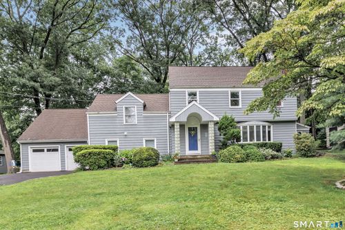205 Stoneleigh Sq, Fairfield, CT, 06825-1414 | Card Image