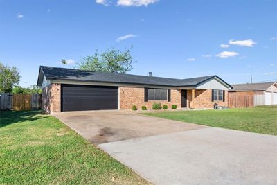 904 N Bunker Drive, House other with 3 bedrooms, 2 bathrooms and 2 parking in Waco TX | Image 3