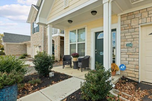 224 Lake Cove Dr, Delaware, OH, 43015-7167 | Card Image
