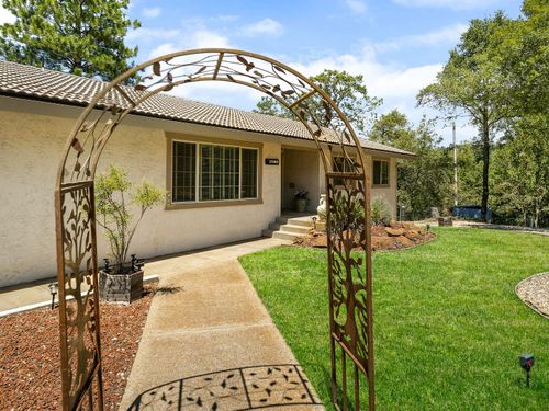 17065 Niles Road, Jackson, CA, 95642 | Card Image
