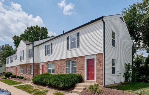 61 Woodlake Ct, Lake St Louis, MO, 63367-1923 | Card Image