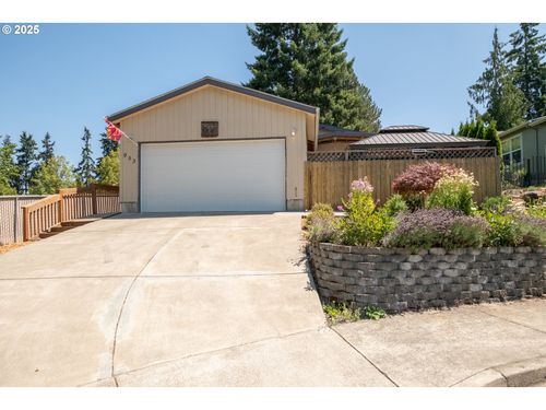 953 N Adams St, Lafayette, OR, 97127-9000 | Card Image