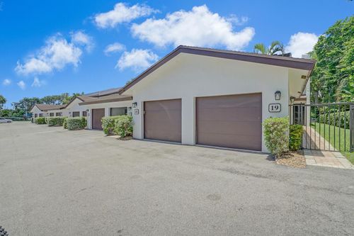 19-1301 N Riverside Dr, Pompano Beach, FL, 33062-8140 | Card Image