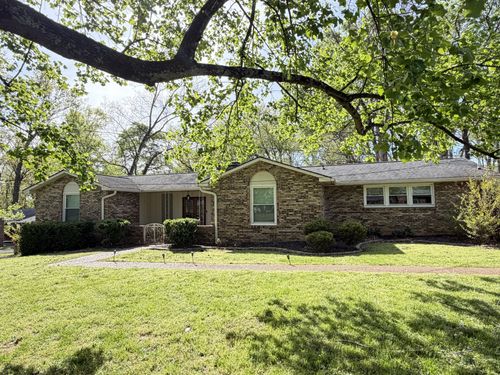 138 Glenn Hill Dr, Hendersonville, TN, 37075-5131 | Card Image