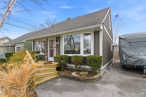 10 Alice Street, St Catharines, ON, L2R1L7 | Card Image