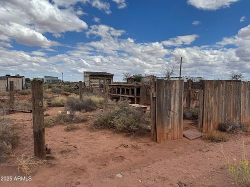 46-1216 Marauder Rd, Winslow, AZ, 86047 | Card Image