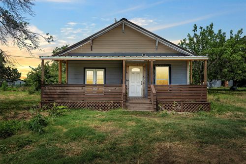 709 S Pleasant Hill Rd, Axtell, TX, 76624-1255 | Card Image